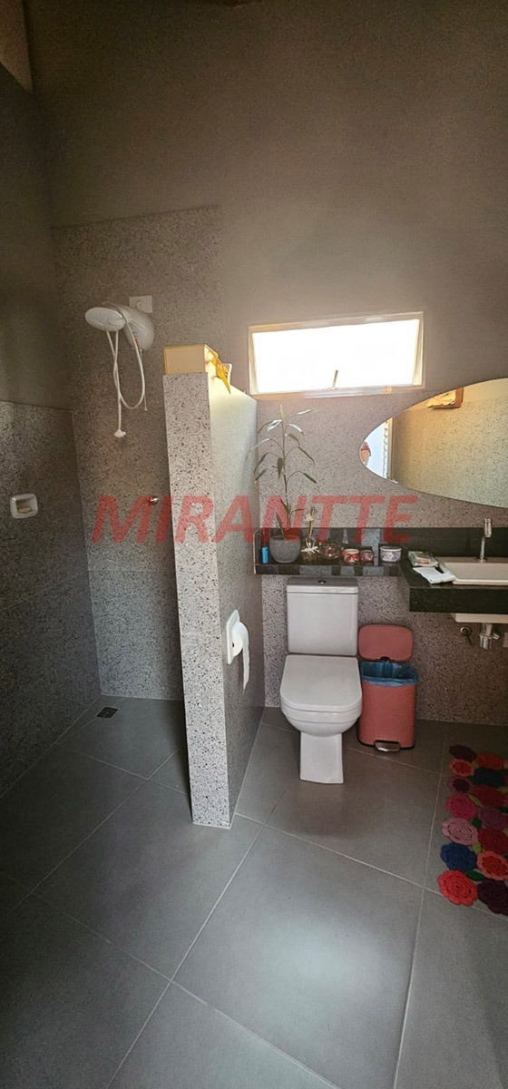 Sobrado de 200m² com 3 quartos em Jaçana