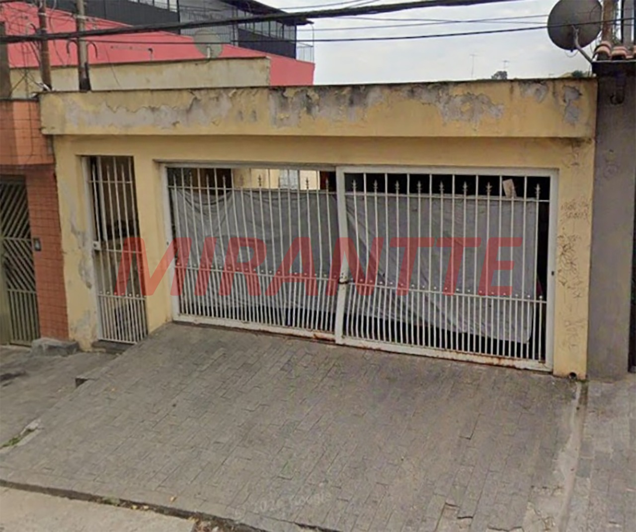 Casa terrea de 201m² com 4 quartos em Água Fria