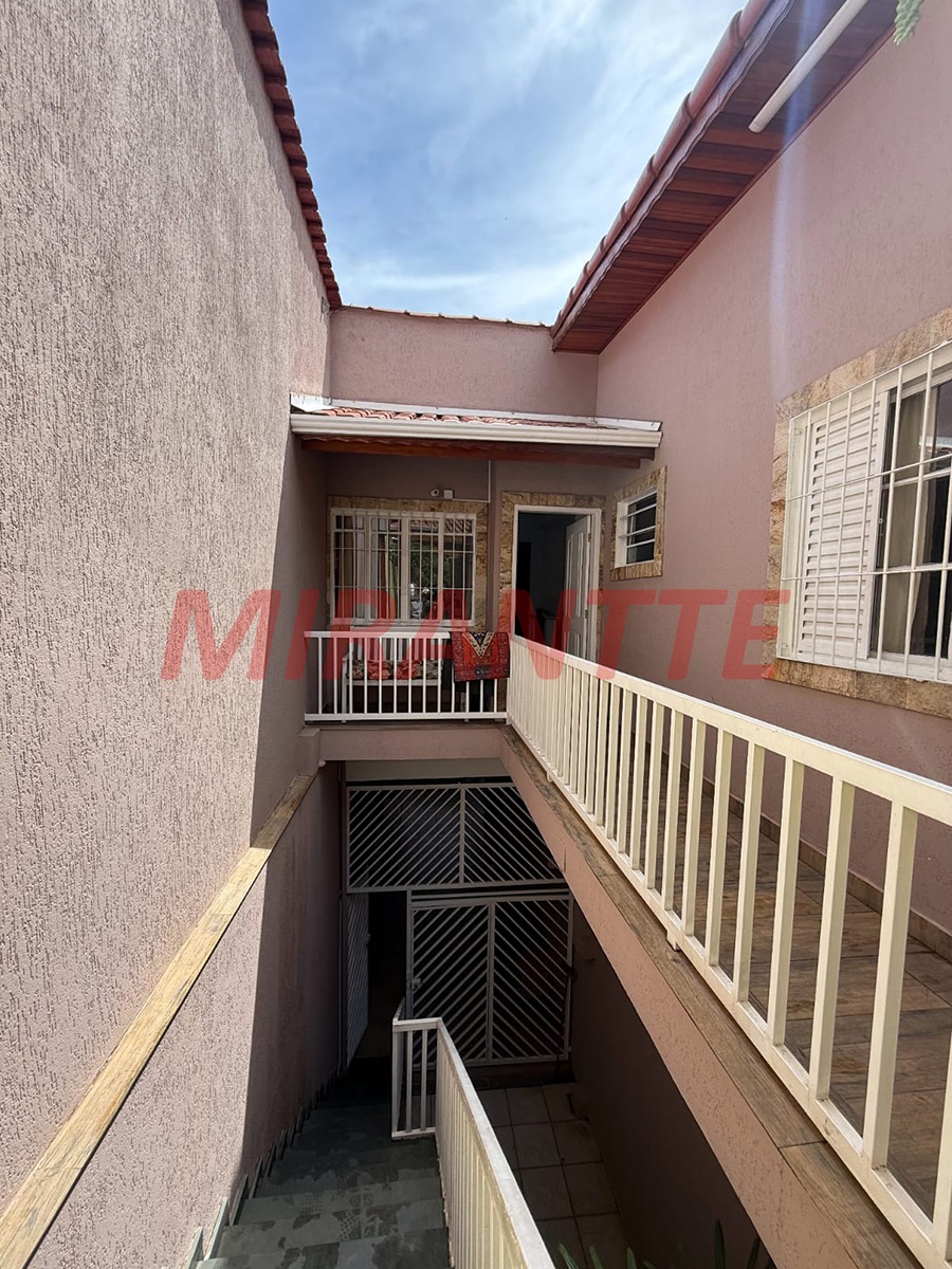 Sobrado de 302m² com 3 quartos em Jardim Palmira