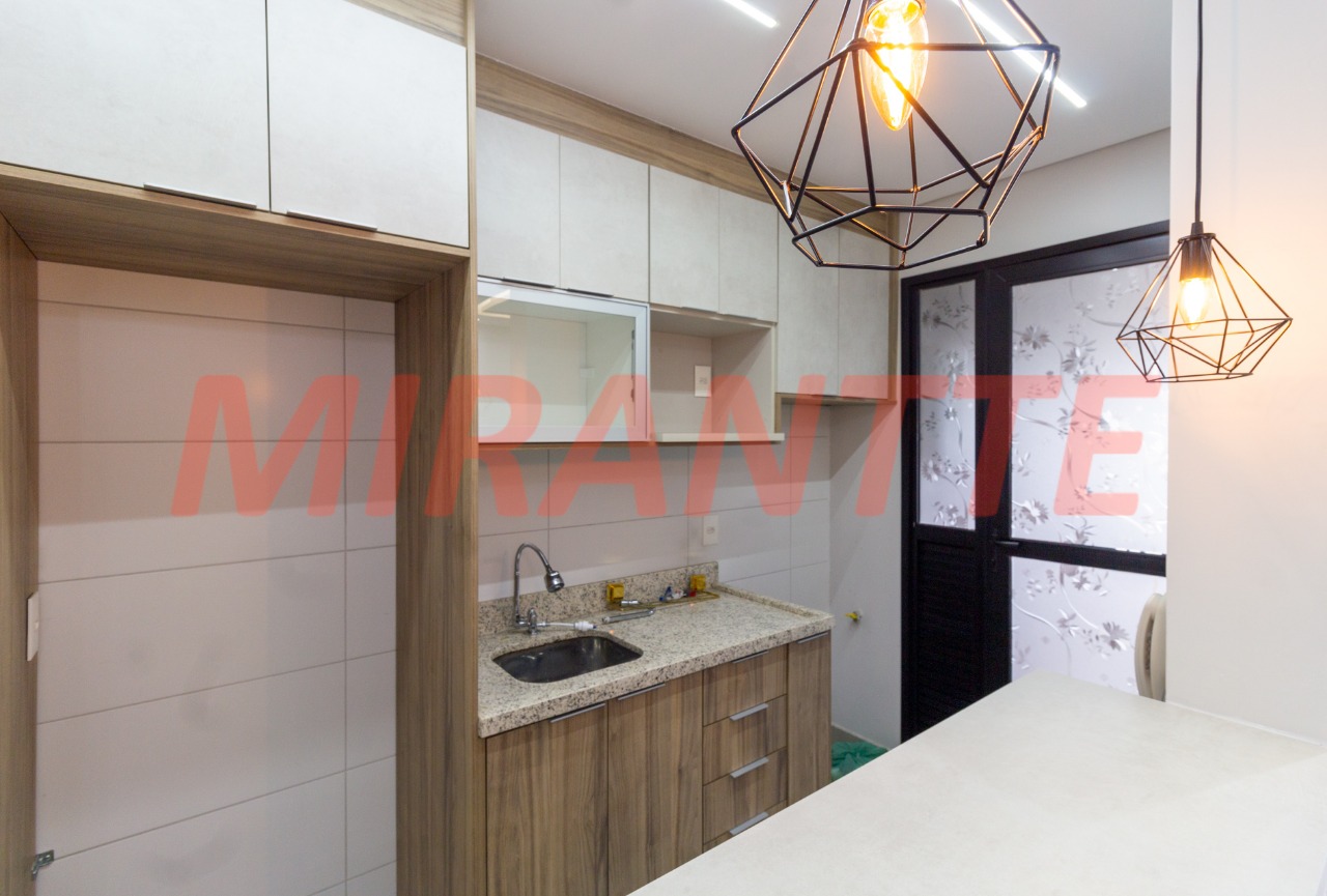 Apartamento de 69m² com 2 quartos em Santa Terezinha