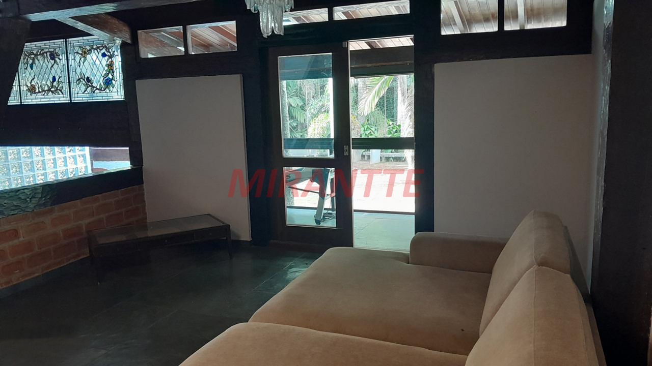 Sobrado de 294m² com 2 quartos em Roseira