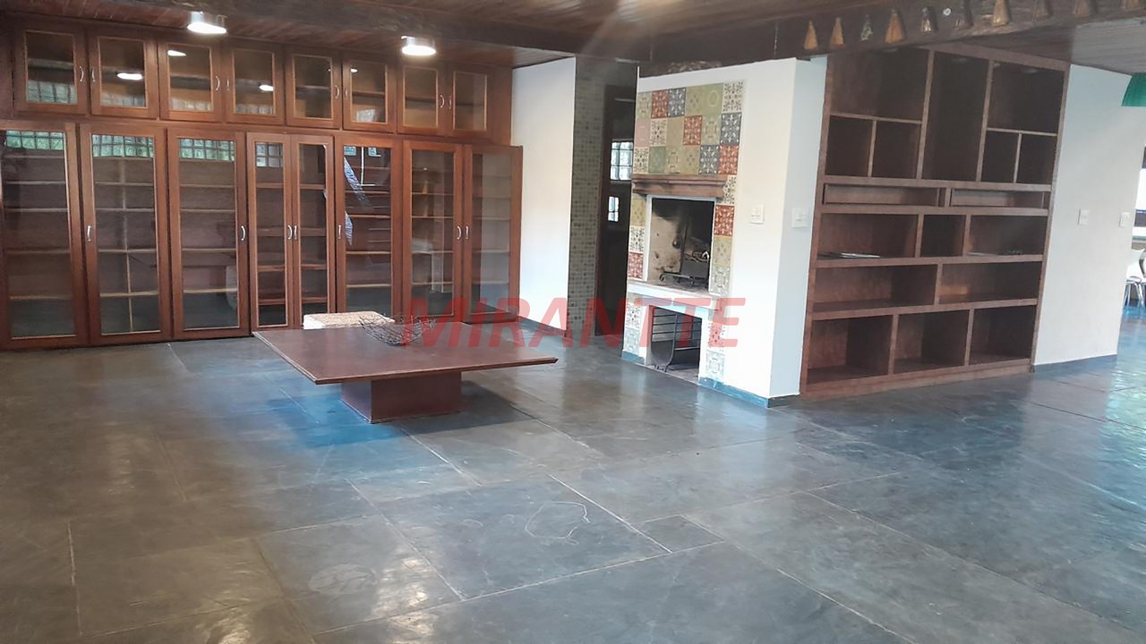 Sobrado de 294m² com 2 quartos em Roseira