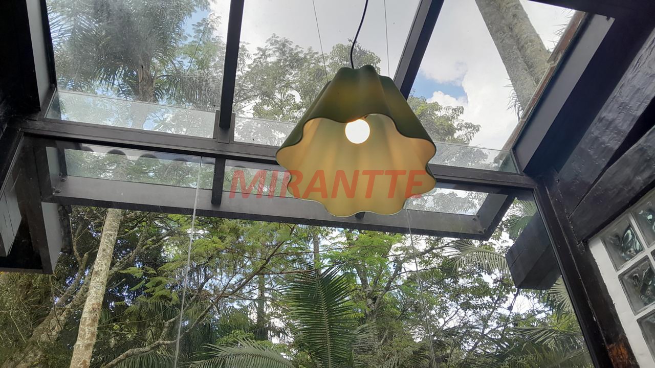 Sobrado de 294m² com 2 quartos em Roseira
