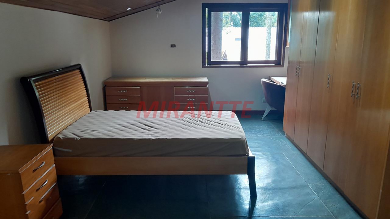 Sobrado de 294m² com 2 quartos em Roseira