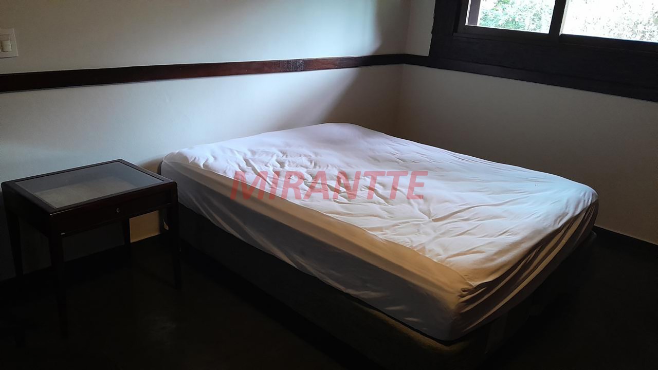 Sobrado de 294m² com 2 quartos em Roseira