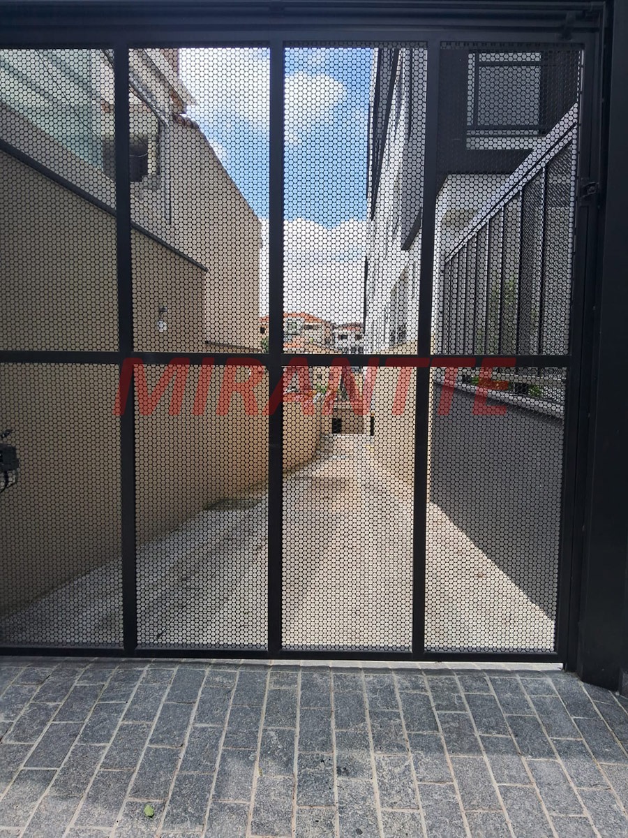 Apartamento de 50m² com 2 quartos em Água Fria