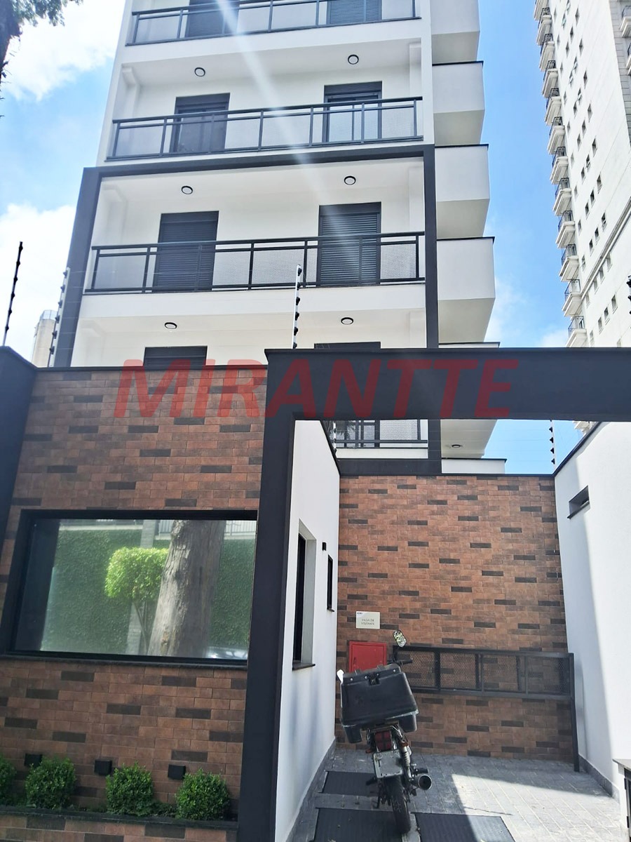 Apartamento de 50m² com 2 quartos em Água Fria