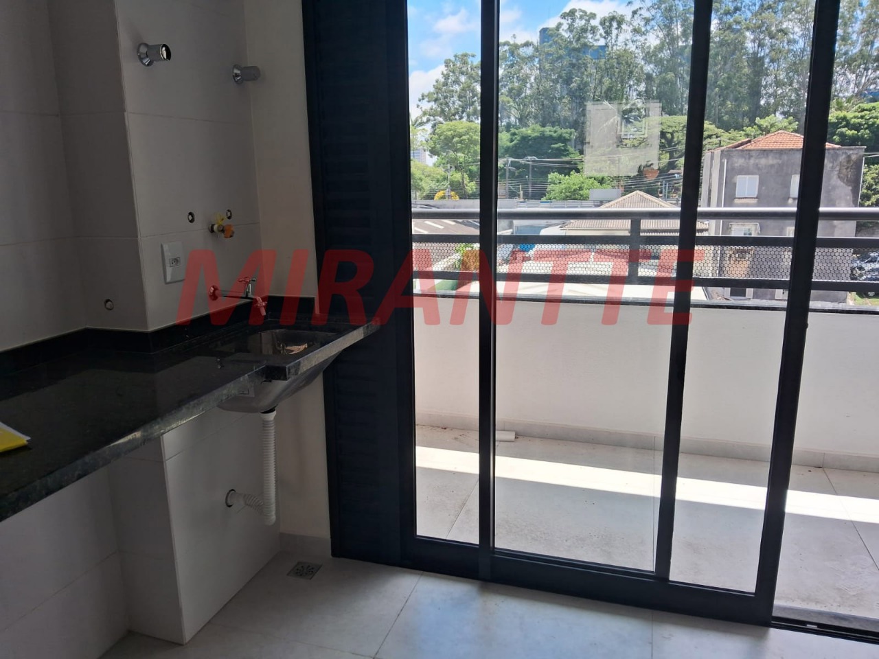 Apartamento de 50m² com 2 quartos em Água Fria