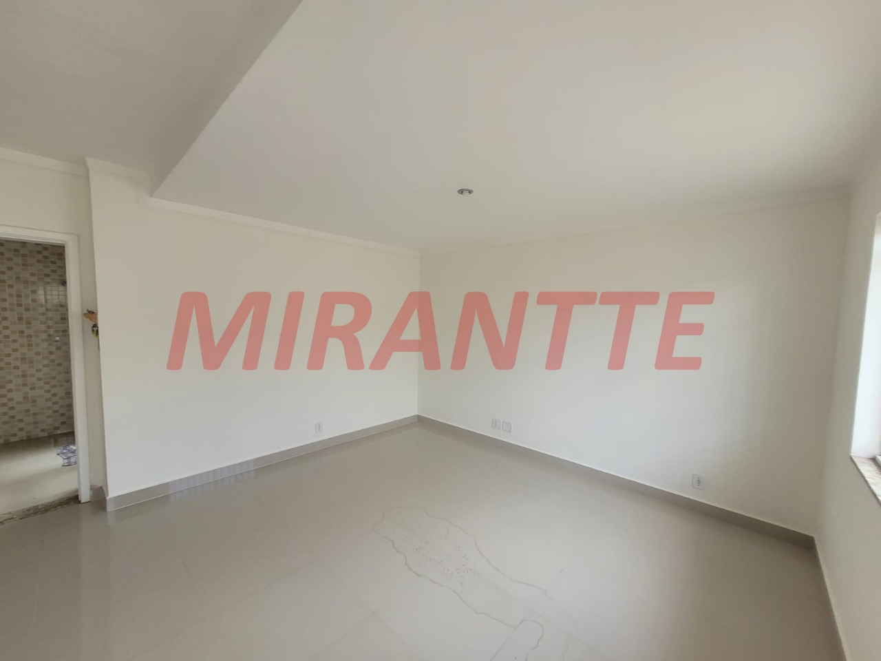 Cond. fechado de 85m² com 3 quartos em Parque Peruche