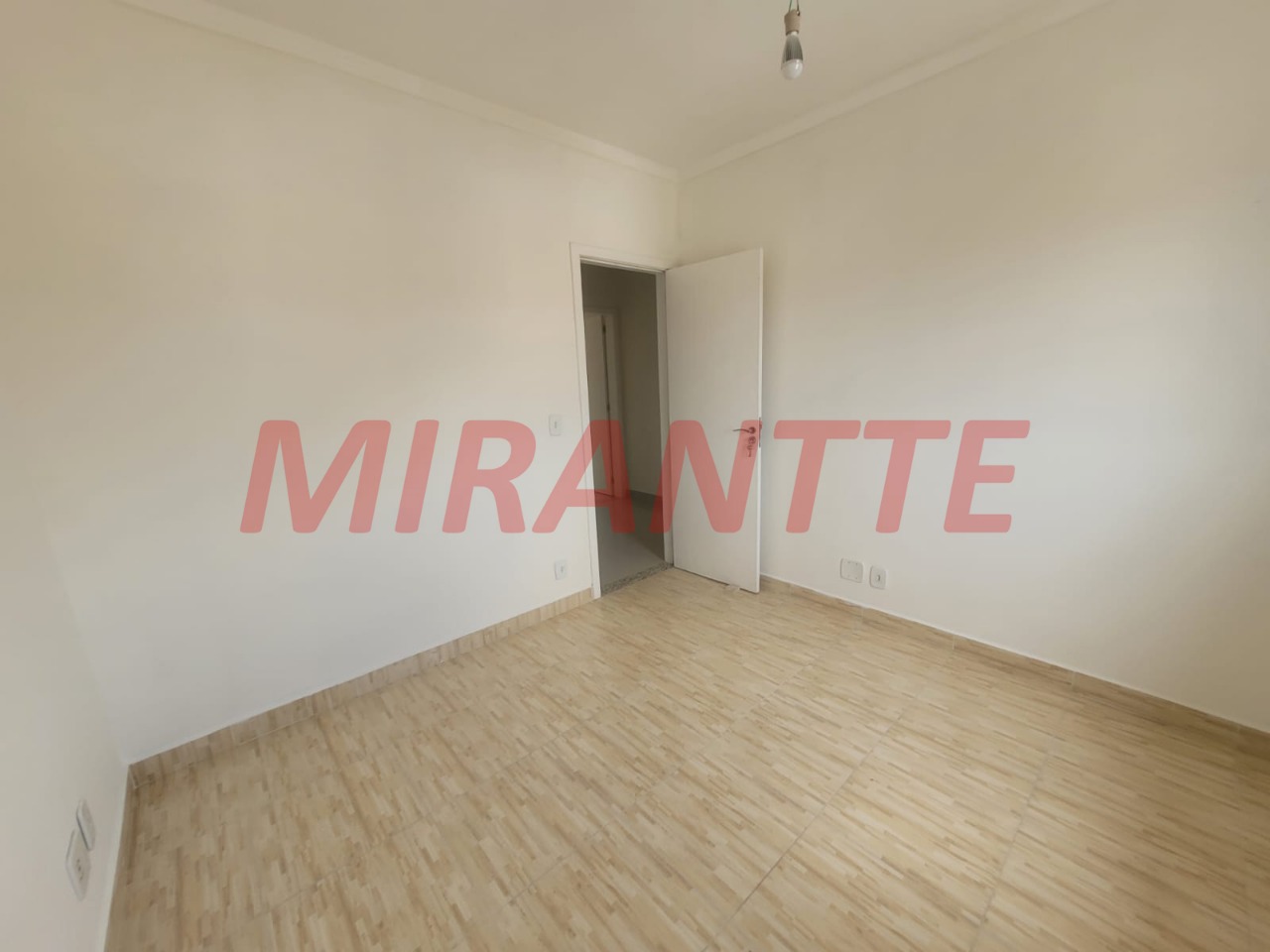 Cond. fechado de 85m² com 3 quartos em Parque Peruche