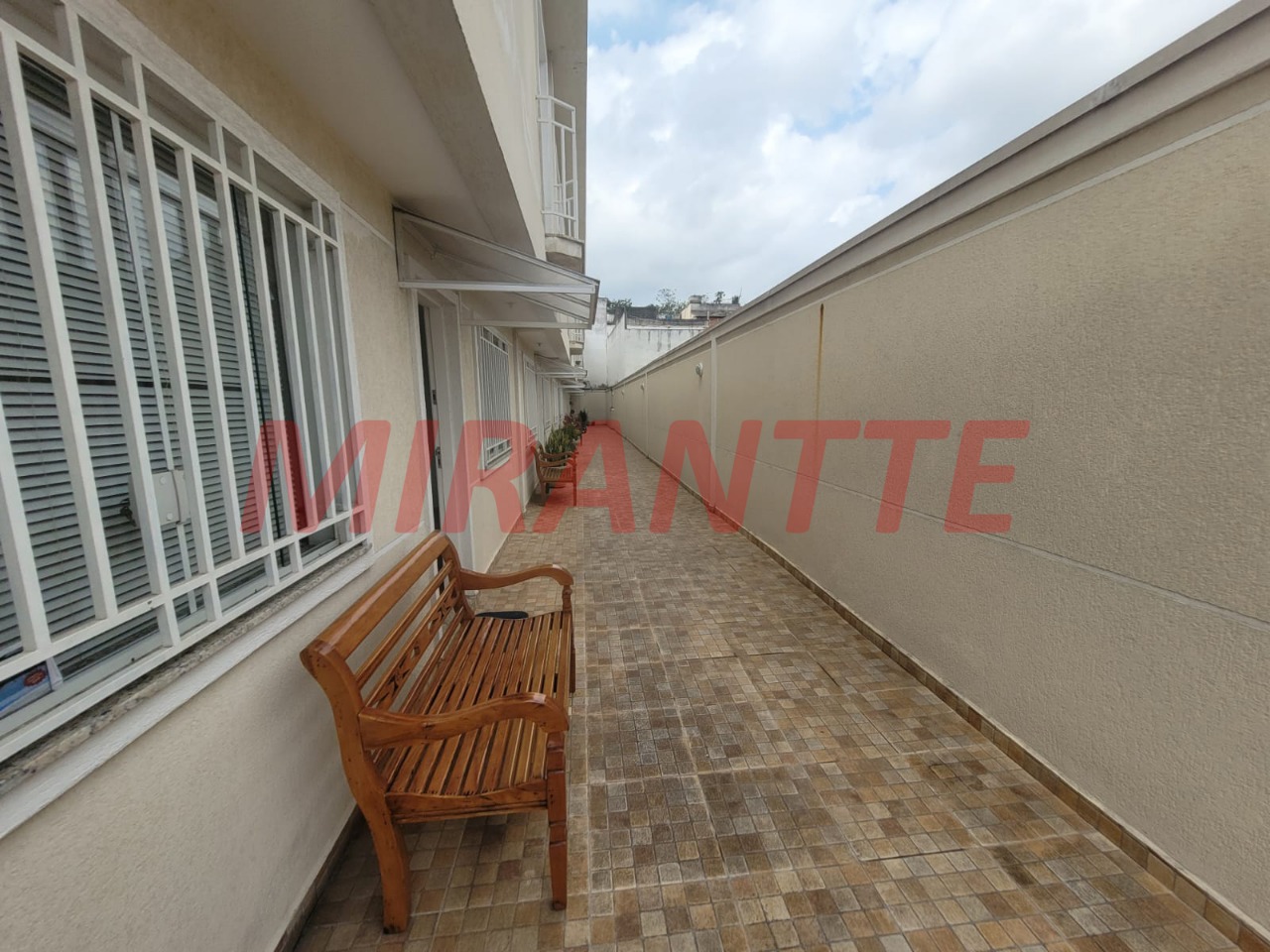 Cond. fechado de 85m² com 3 quartos em Parque Peruche