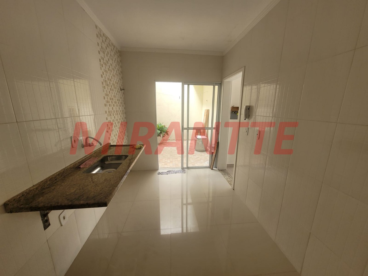 Cond. fechado de 85m² com 3 quartos em Parque Peruche
