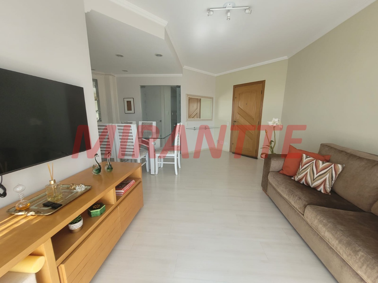 Apartamento de 90m² com 2 quartos em Santana