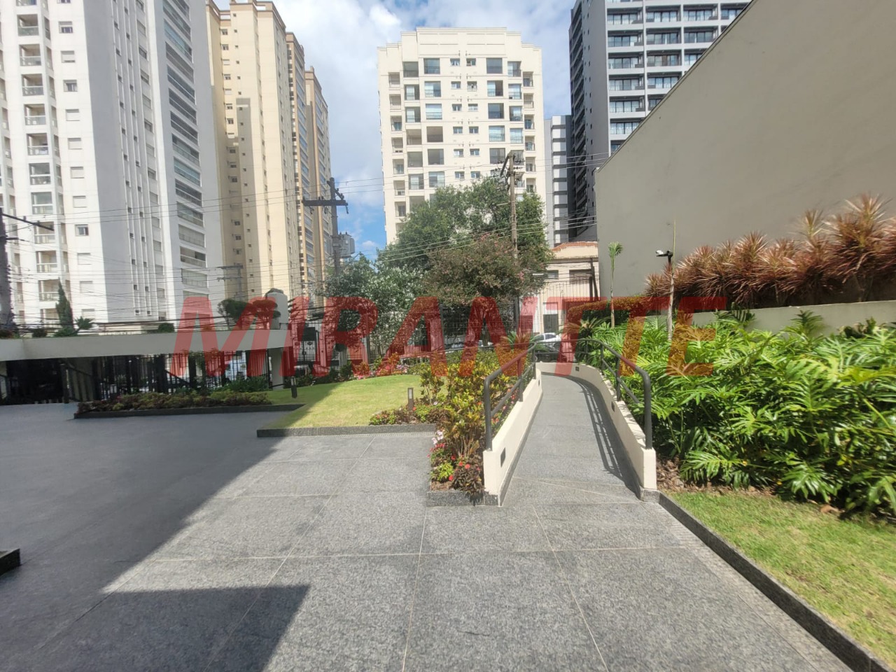 Apartamento de 90m² com 2 quartos em Santana