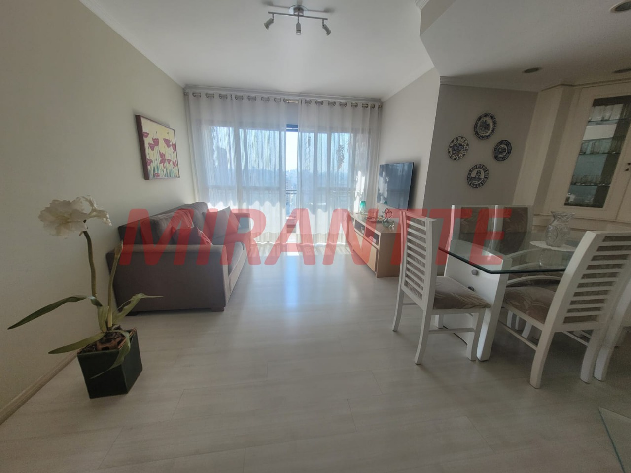 Apartamento de 90m² com 2 quartos em Santana