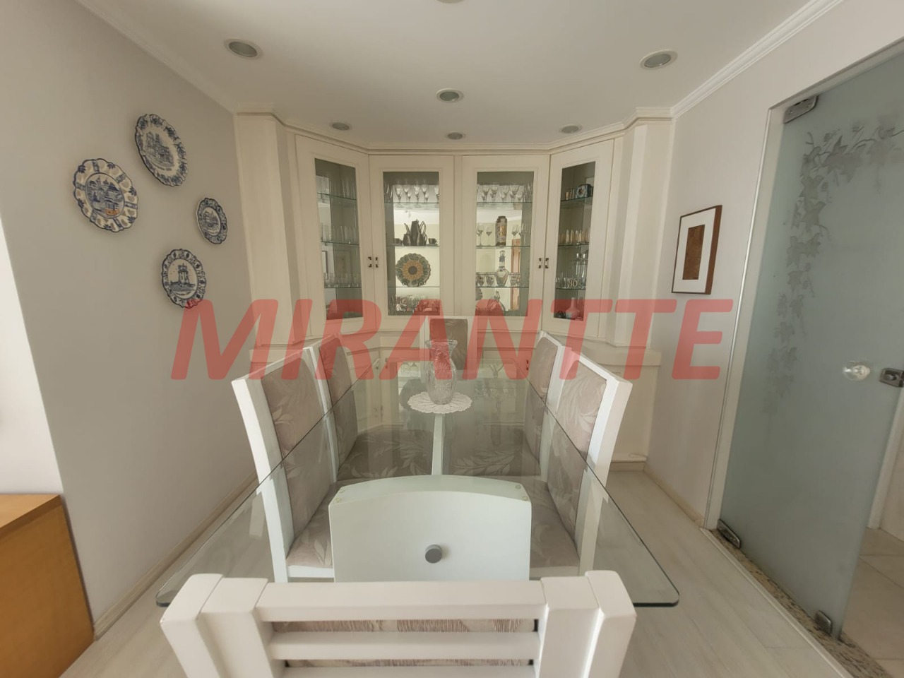 Apartamento de 90m² com 2 quartos em Santana