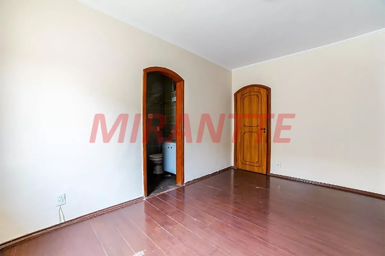 Sobrado de 270m² com 3 quartos em Vila Maria Alta