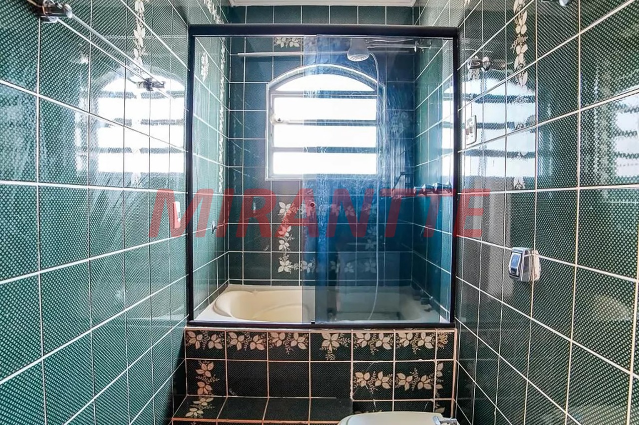 Sobrado de 270m² com 3 quartos em Vila Maria Alta