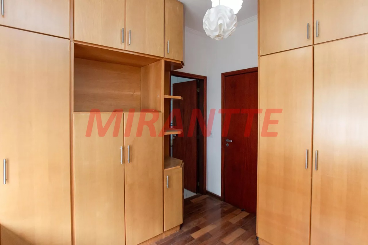 Sobrado de 239m² com 4 quartos em Vila Guilherme