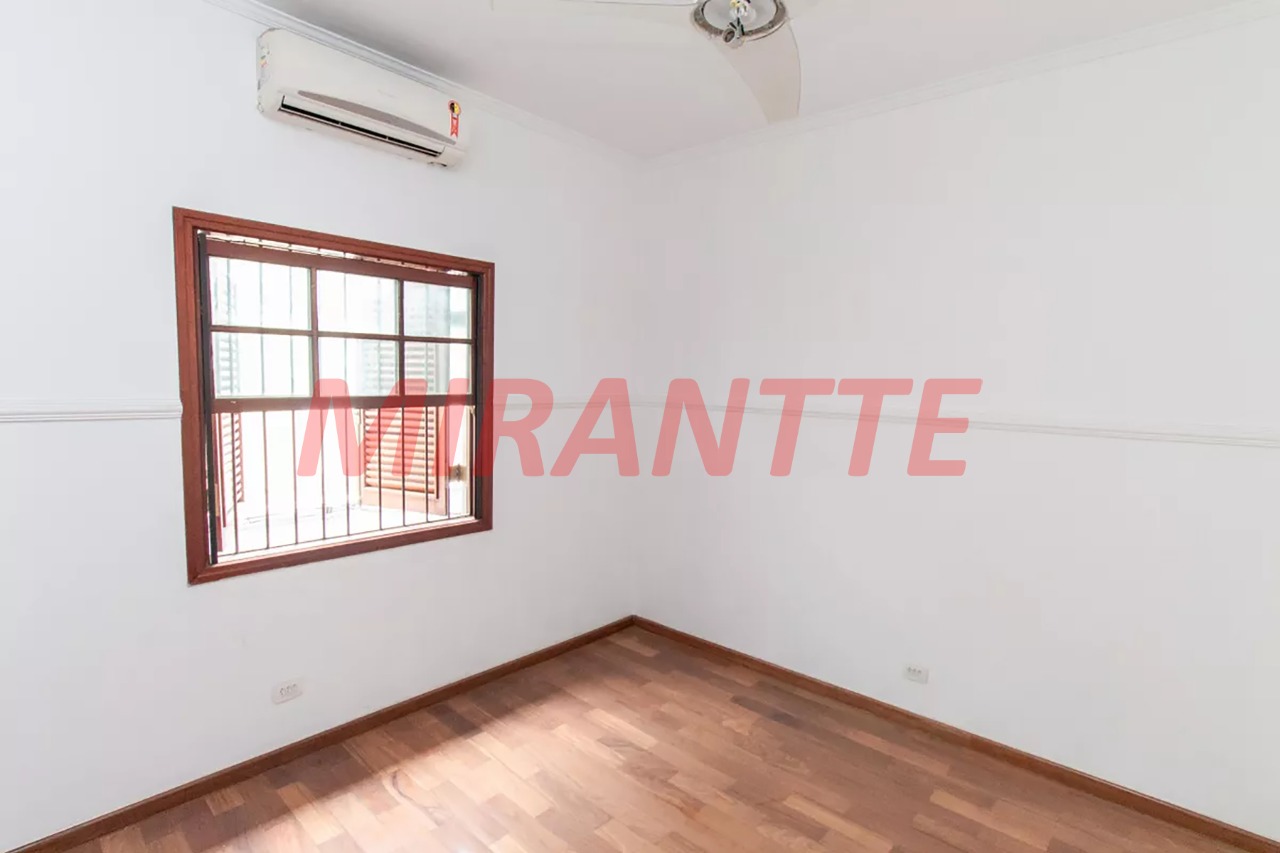 Sobrado de 239m² com 4 quartos em Vila Guilherme
