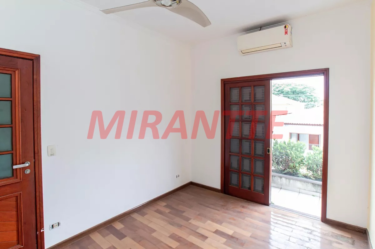 Sobrado de 239m² com 4 quartos em Vila Guilherme