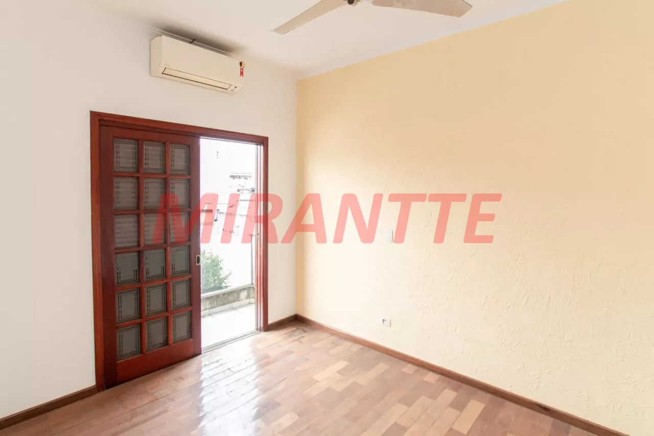 Sobrado de 239m² com 4 quartos em Vila Guilherme