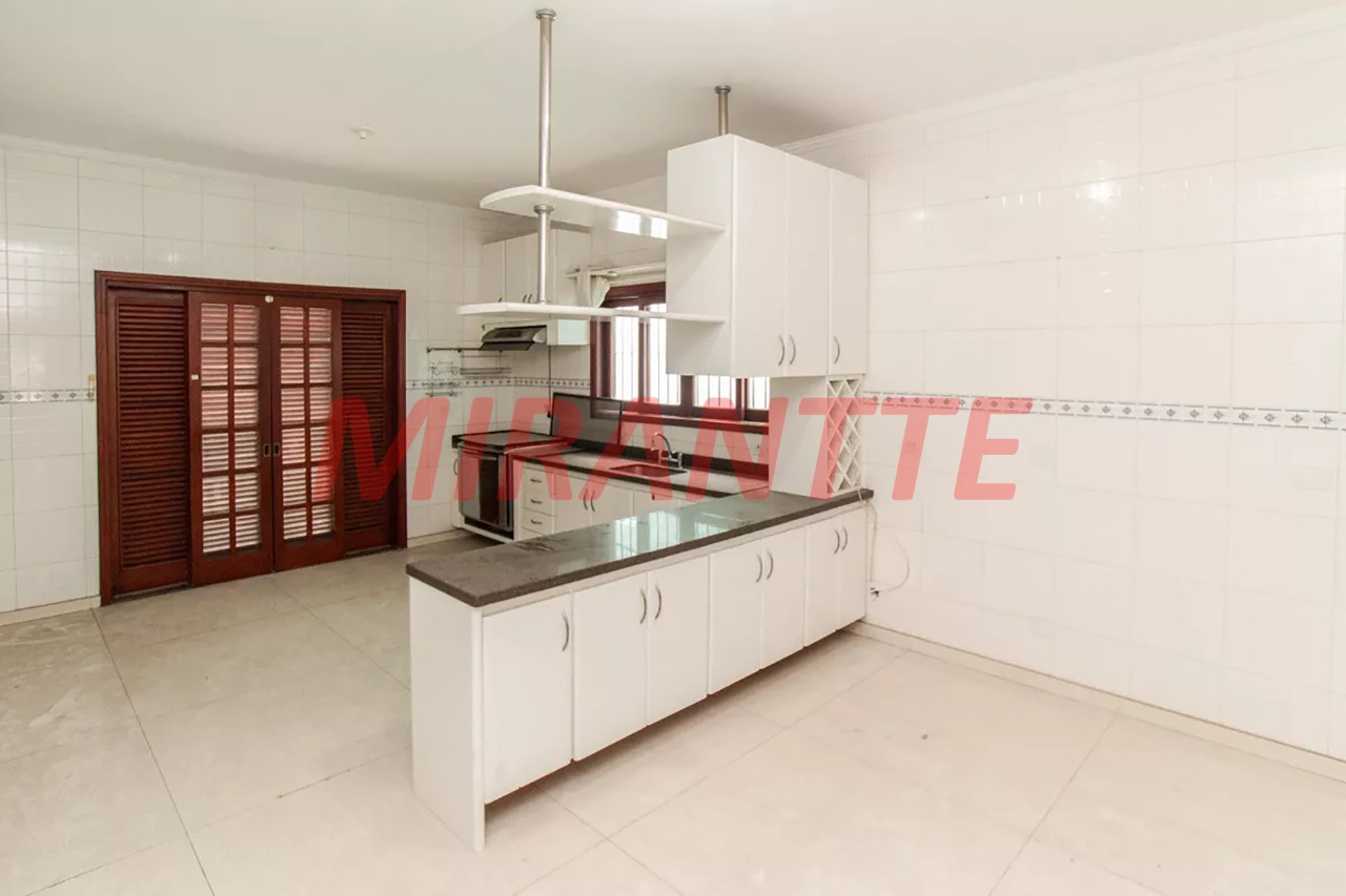 Sobrado de 239m² com 4 quartos em Vila Guilherme