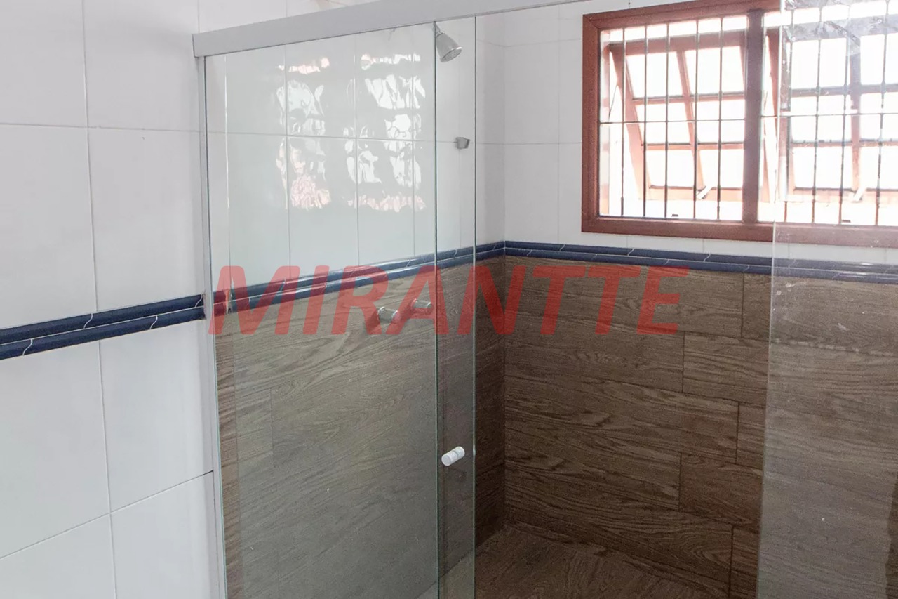 Sobrado de 239m² com 4 quartos em Vila Guilherme