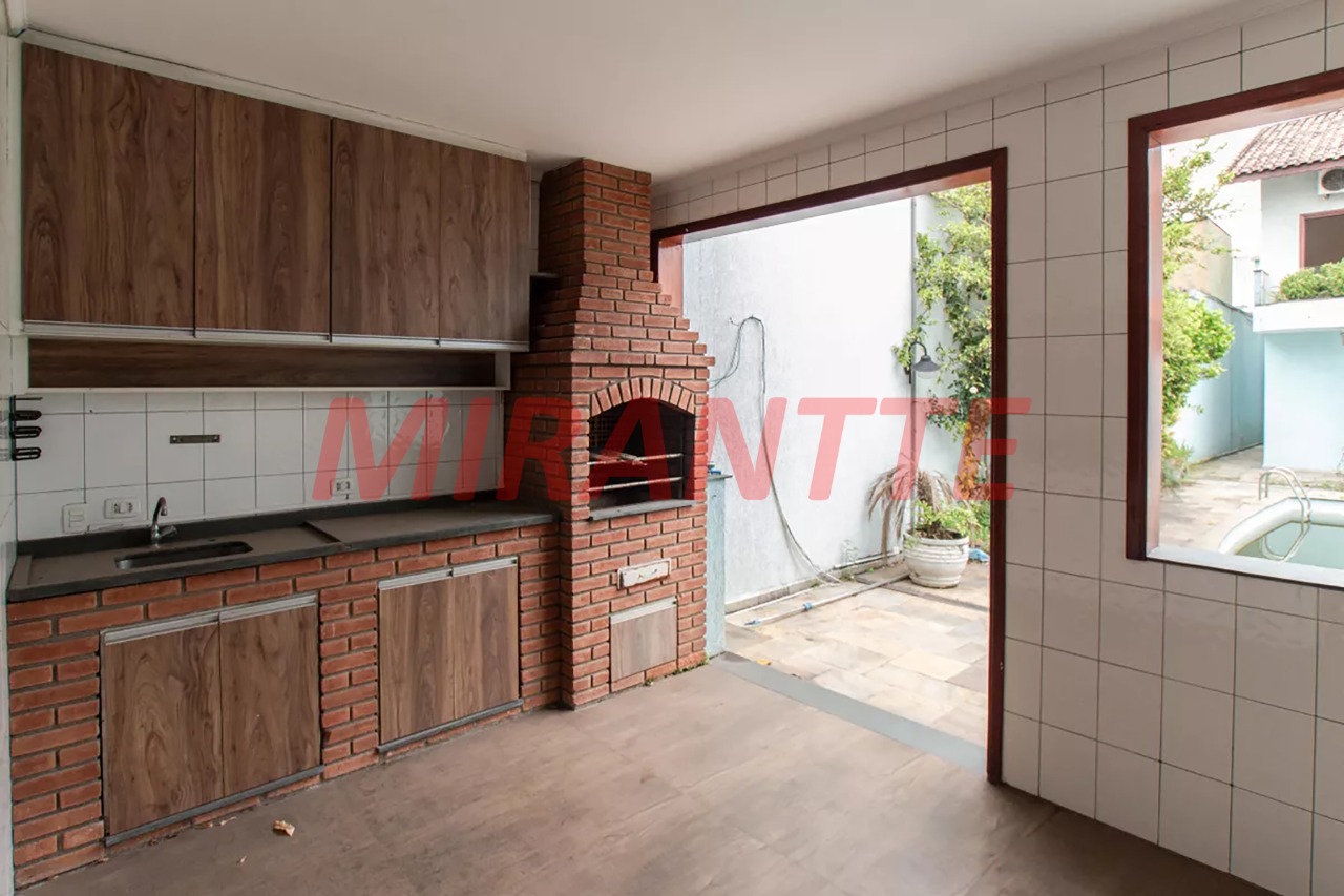 Sobrado de 239m² com 4 quartos em Vila Guilherme