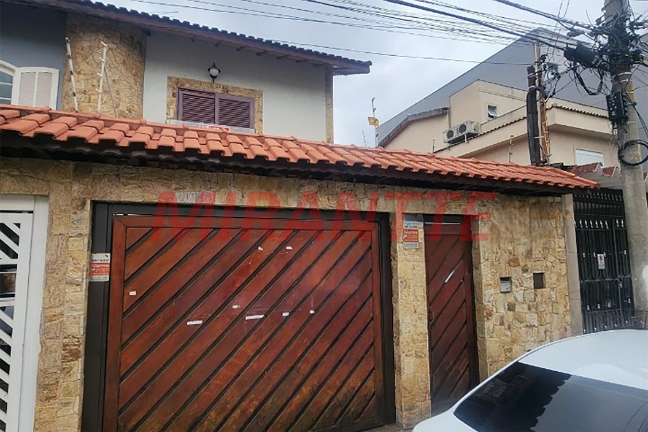 Sobrado de 239m² com 4 quartos em Vila Guilherme