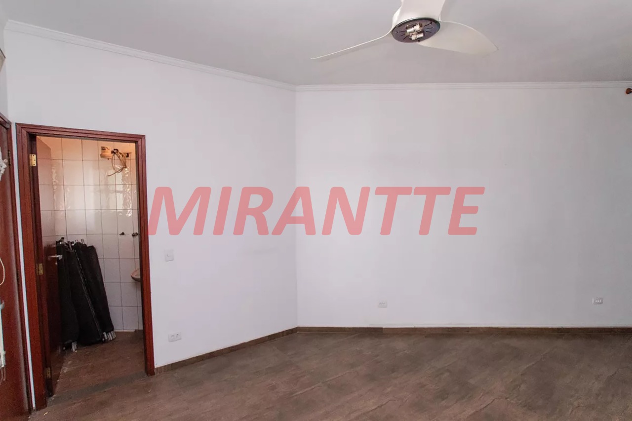 Sobrado de 239m² com 4 quartos em Vila Guilherme