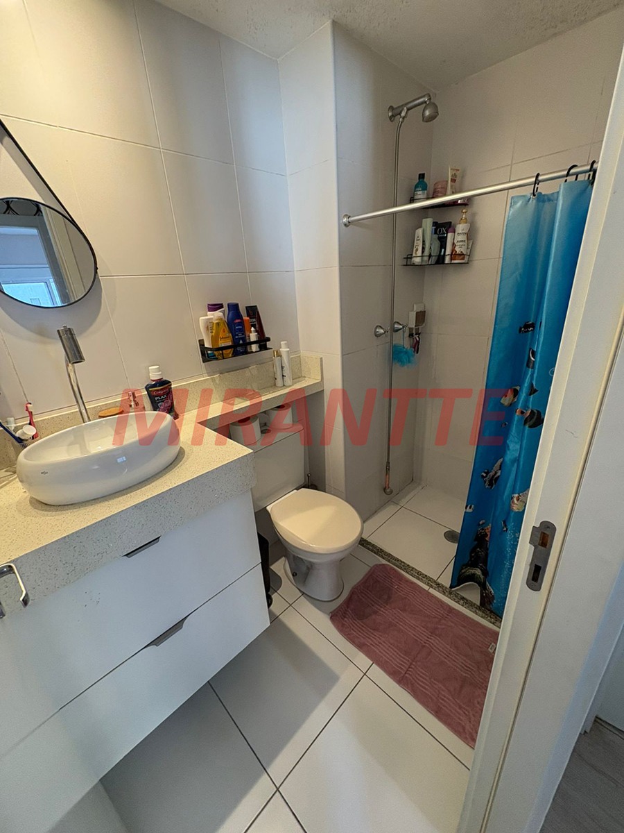 Apartamento de 42m² com 2 quartos em Santa Teresinha