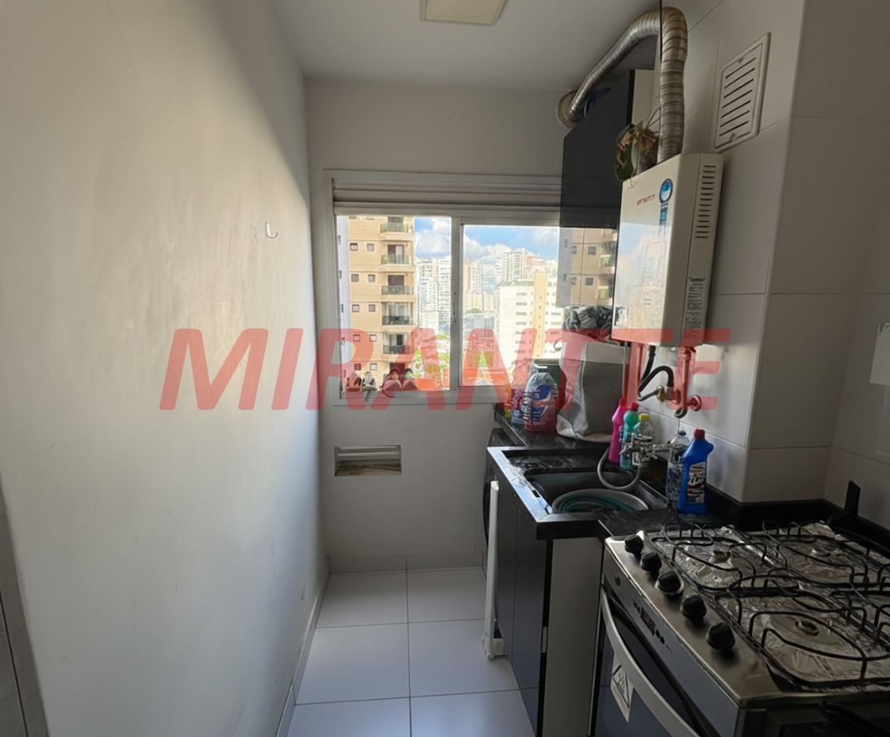 Apartamento de 42m² com 2 quartos em Santa Teresinha