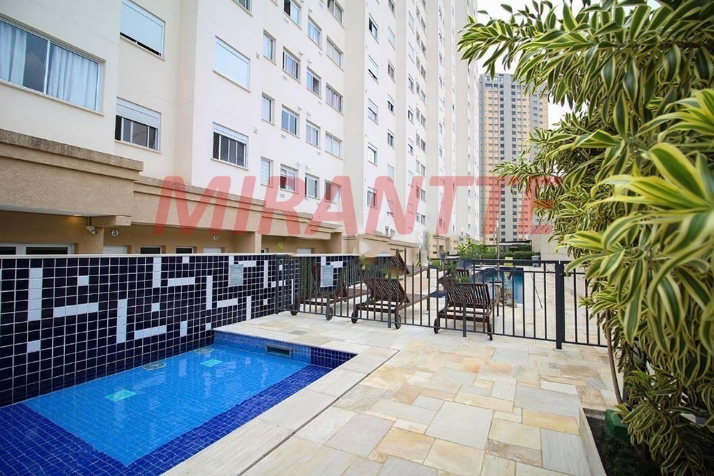 Apartamento de 42m² com 2 quartos em Santa Teresinha