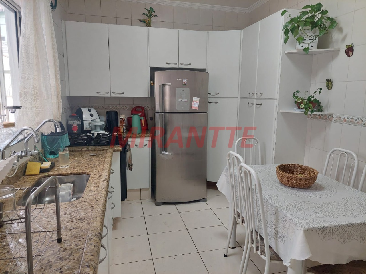 Casa terrea de 175m² com 4 quartos em Vila Conrado