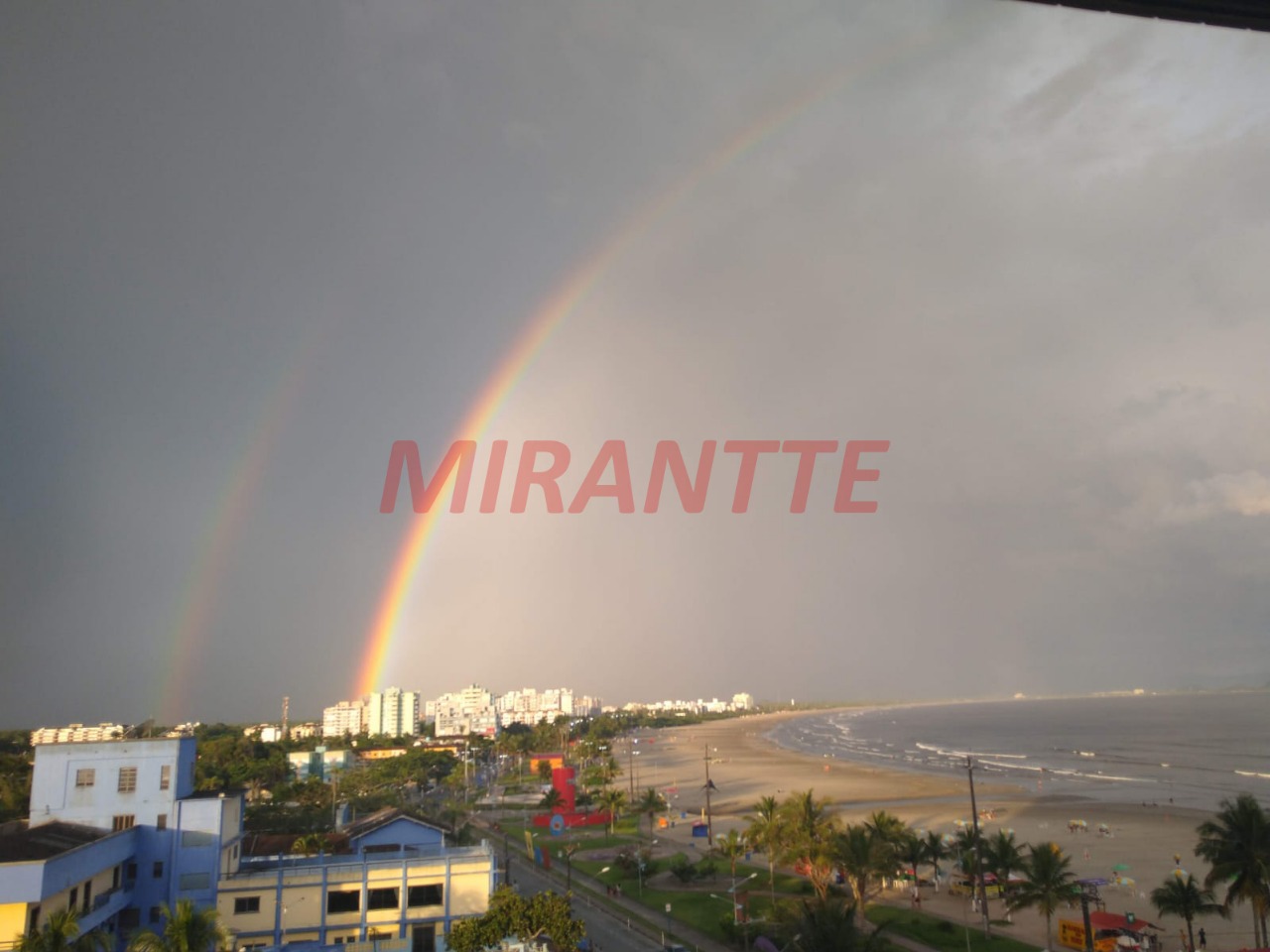 Apartamento de 98m² com 3 quartos em Centro