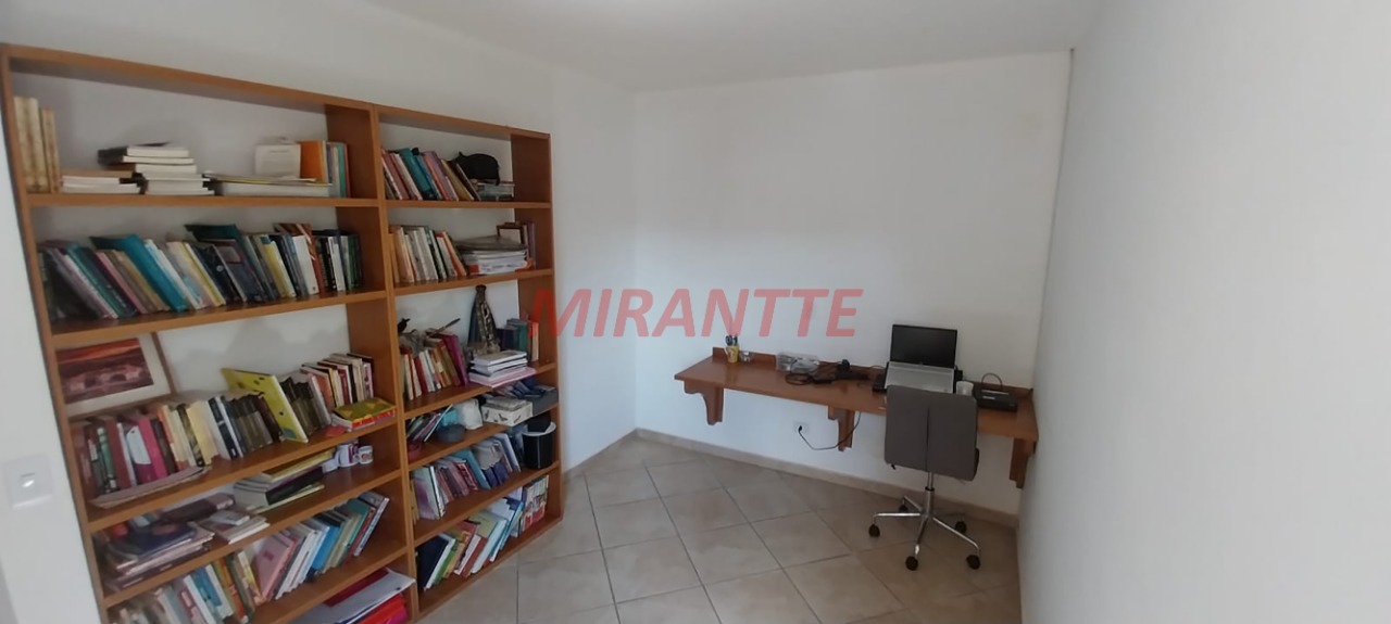 Cond. fechado de 109m² com 2 quartos em Vila Gustavo