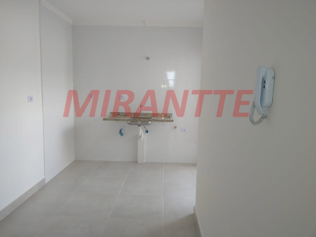 Apartamento de 43m² com 2 quartos em Parada Inglesa