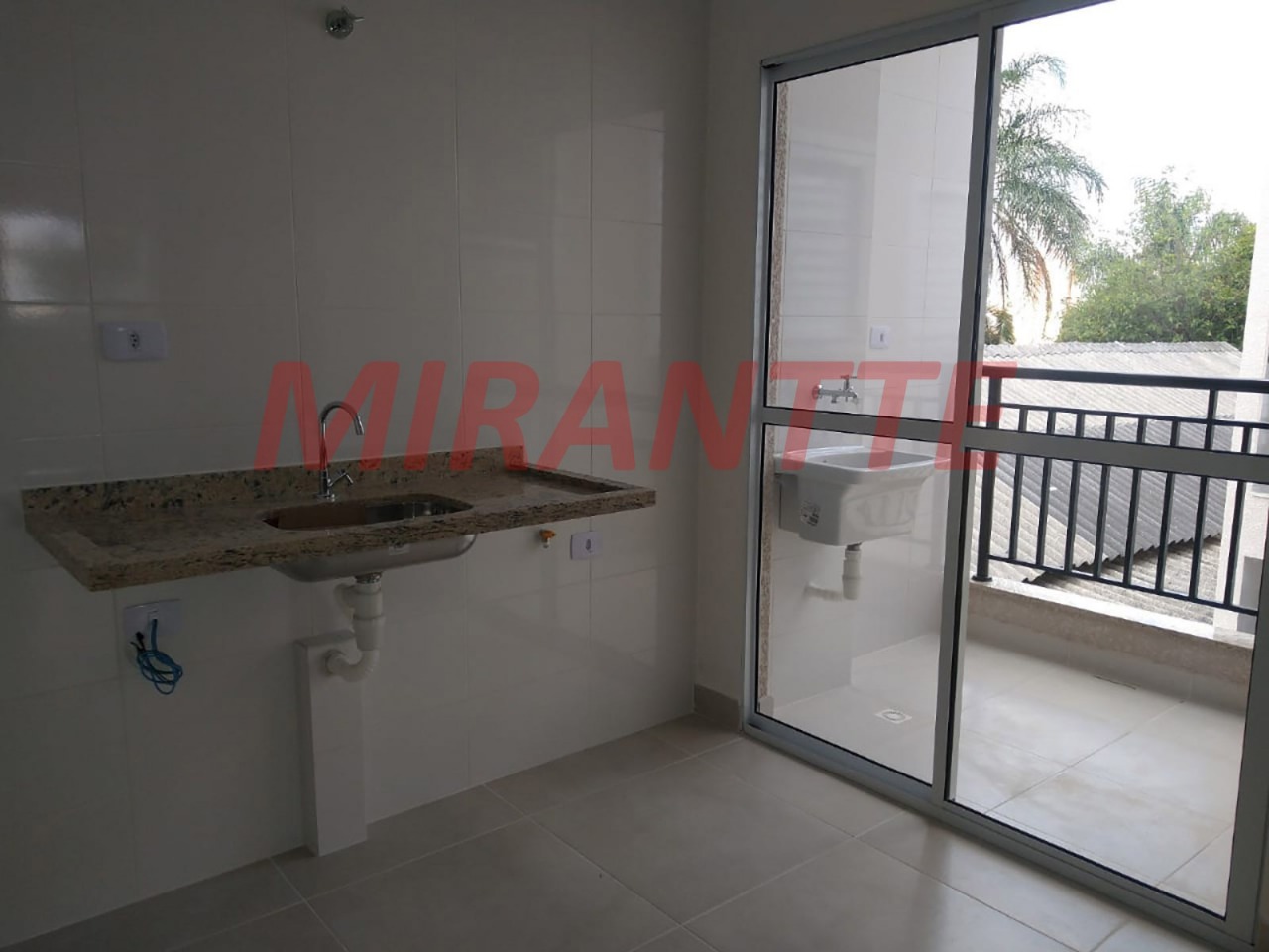 Apartamento de 43m² com 2 quartos em Parada Inglesa