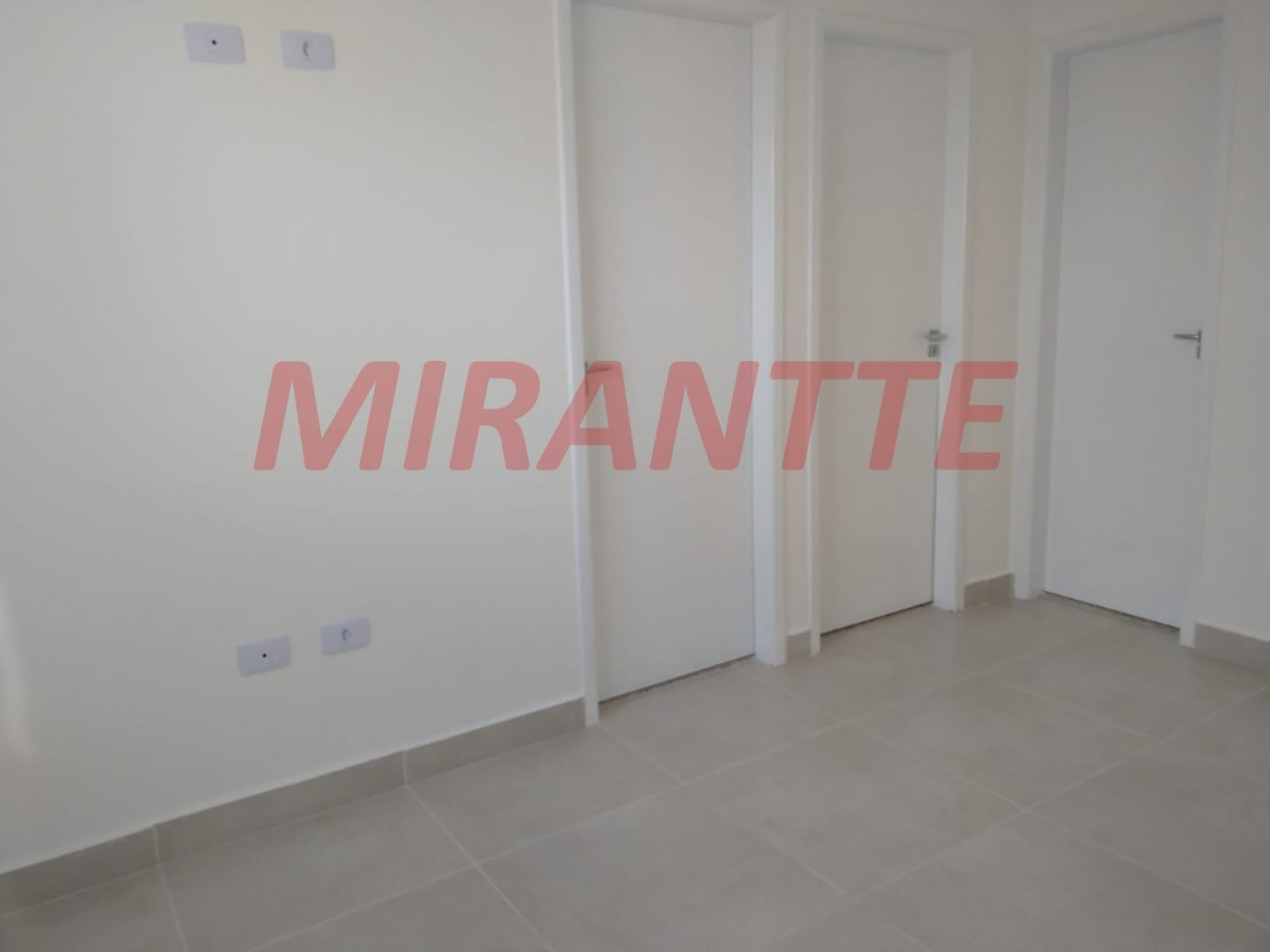 Apartamento de 43m² com 2 quartos em Parada Inglesa