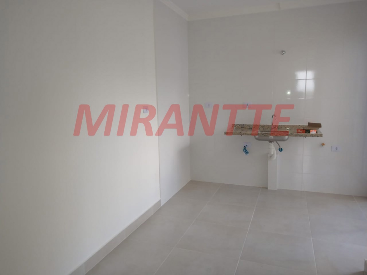Apartamento de 43m² com 2 quartos em Parada Inglesa