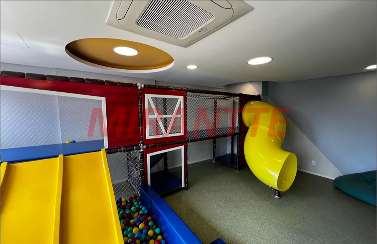 Apartamento de 87m² com 3 quartos em Limão