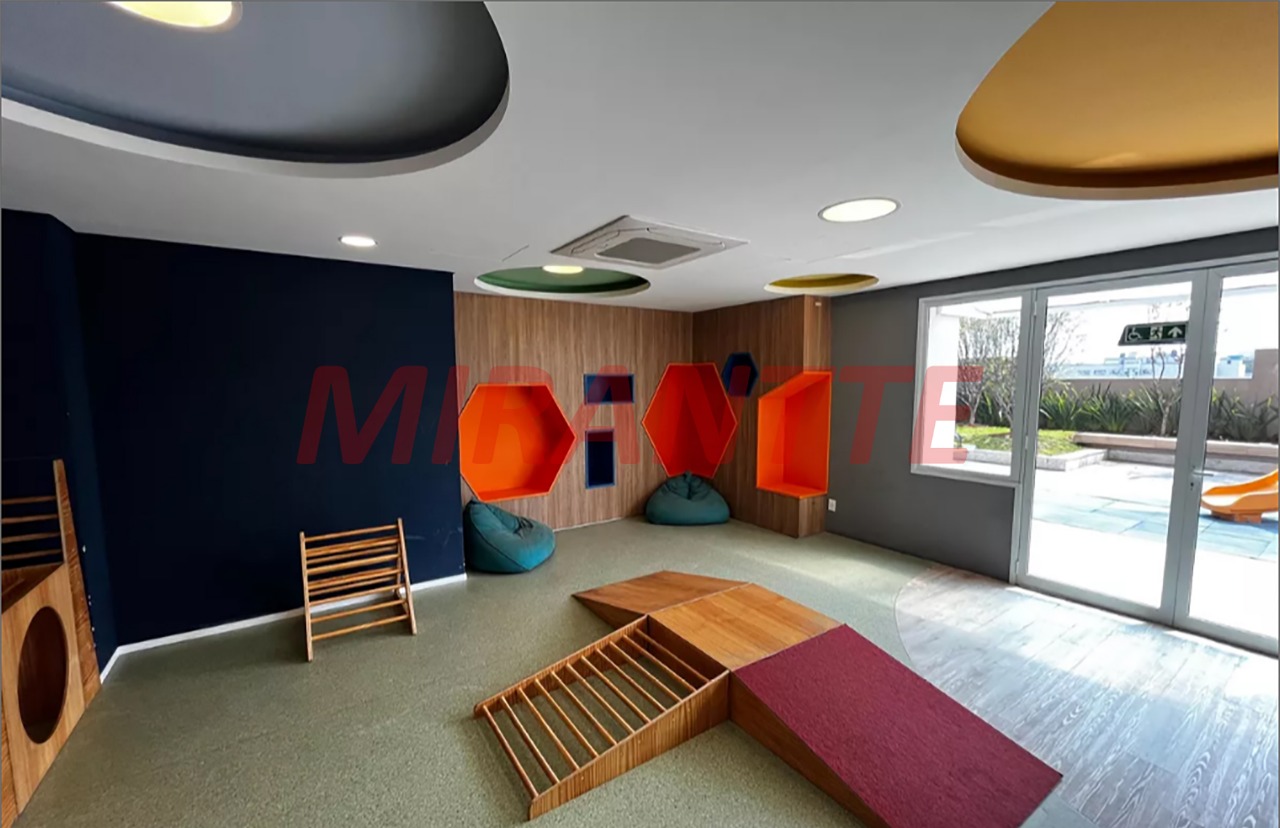 Apartamento de 87m² com 3 quartos em Limão