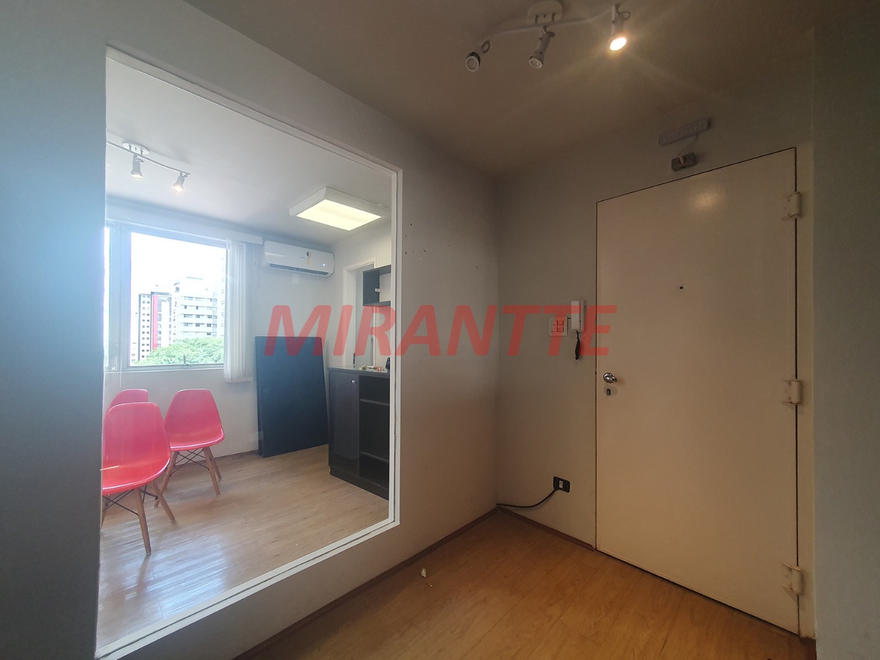 Conjunto comercial de 76m² em Paraíso