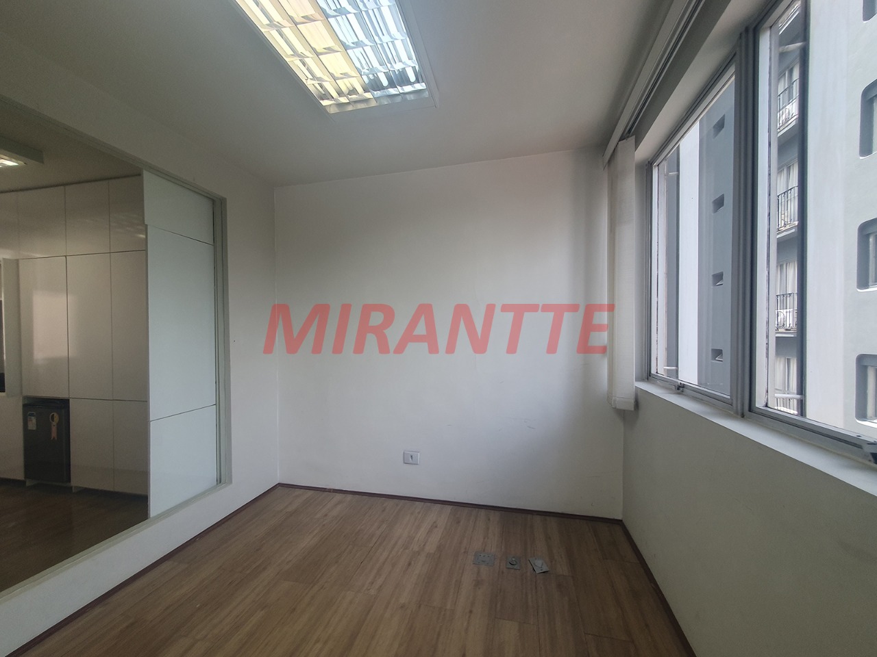 Conjunto comercial de 76m² em Paraíso