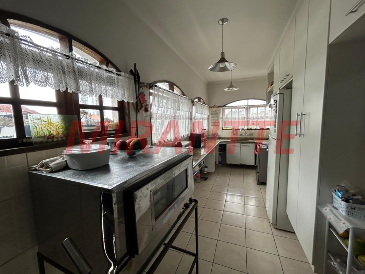 Sobrado de 309m² com 5 quartos em Parada Inglesa