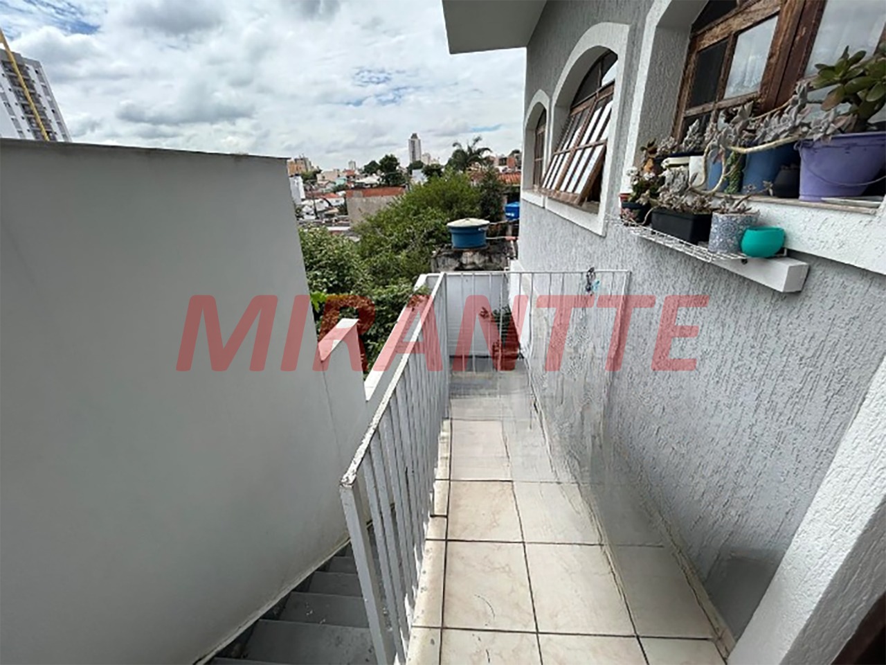 Sobrado de 309m² com 5 quartos em Parada Inglesa