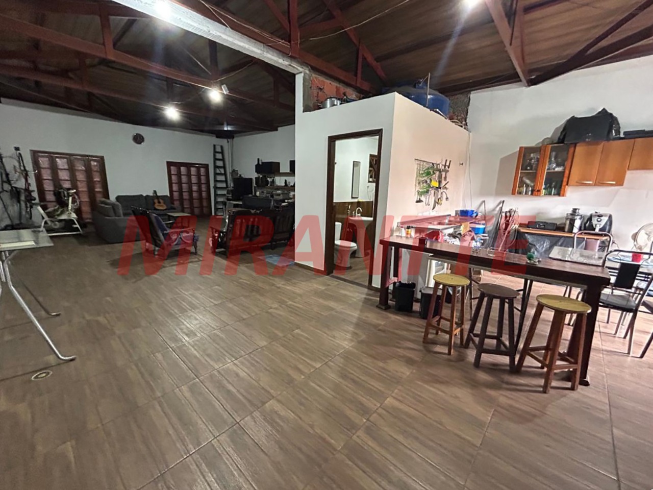 Sobrado de 309m² com 5 quartos em Parada Inglesa