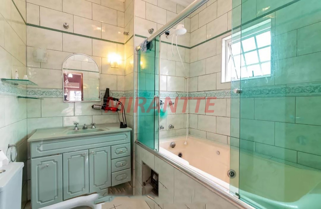 Sobrado de 220m² com 3 quartos em Lauzane Paulista