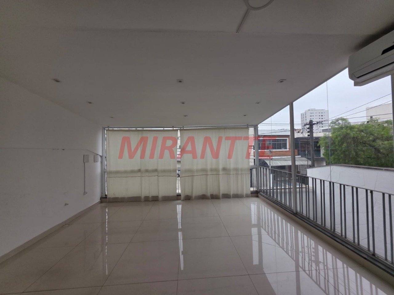 Conjunto comercial de 110m² em Água Fria